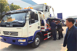 佳木斯汽车道路救援拖车价格